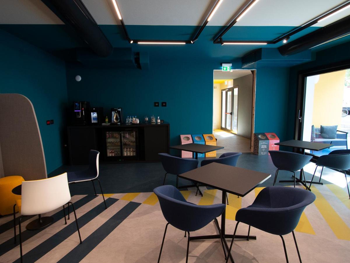 רימיני Demo Hotel Design Emotion מראה חיצוני תמונה