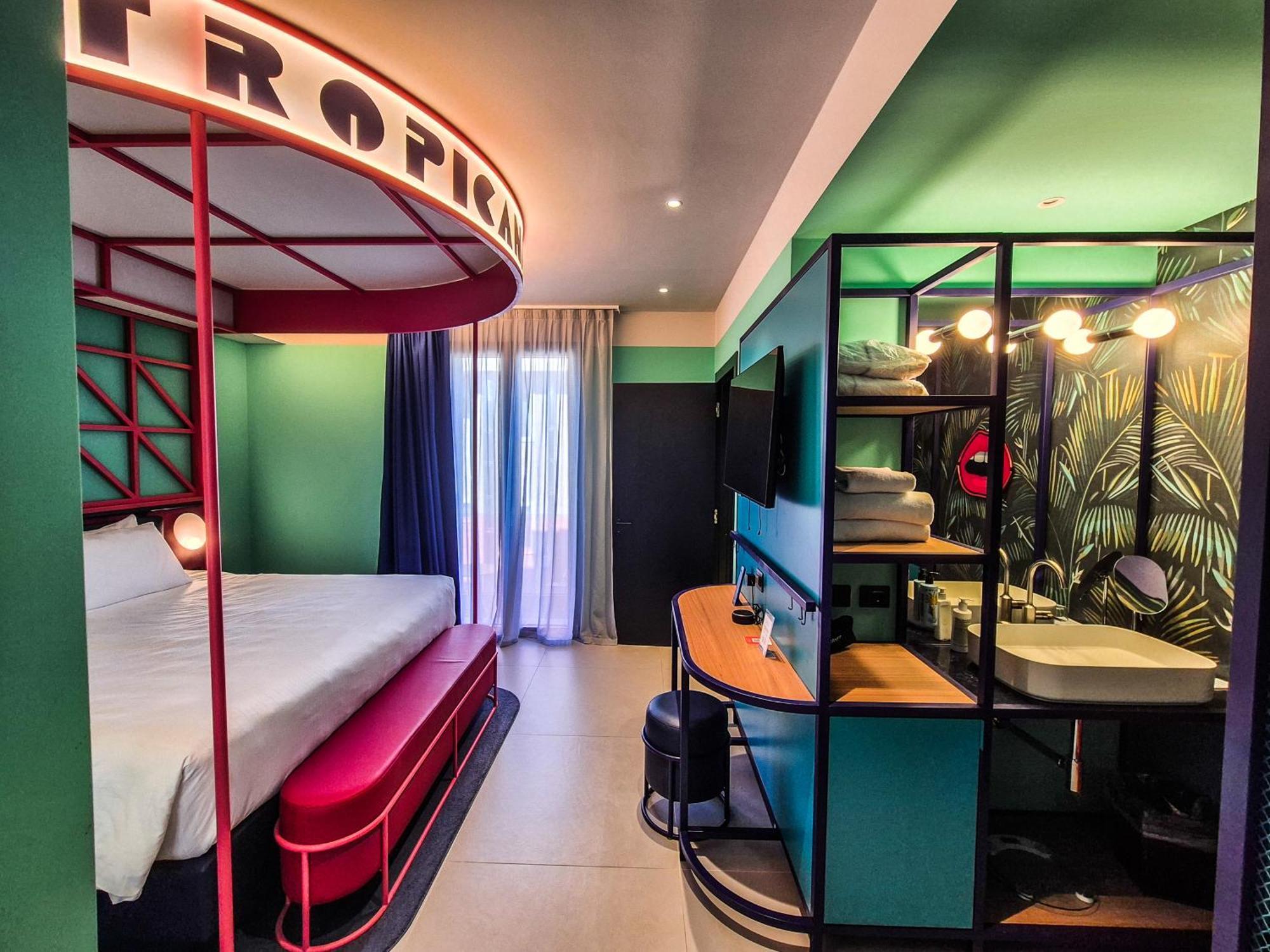 רימיני Demo Hotel Design Emotion מראה חיצוני תמונה