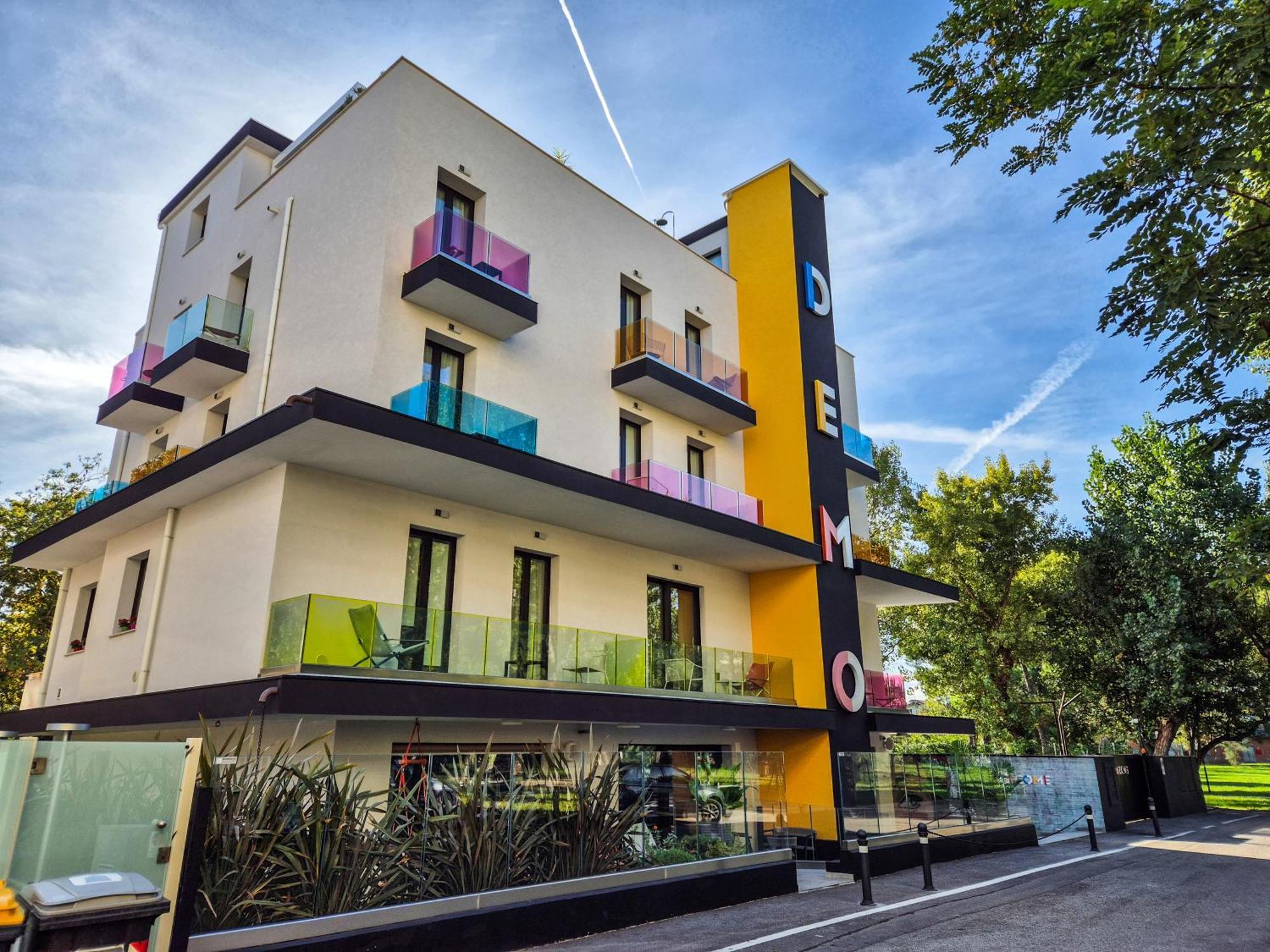 רימיני Demo Hotel Design Emotion מראה חיצוני תמונה